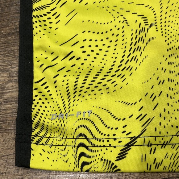 Nike Shirt Boys Medium 5/6 Black Yellow Athletic DriFit Logo Youth Kids - Picture 3 of 10